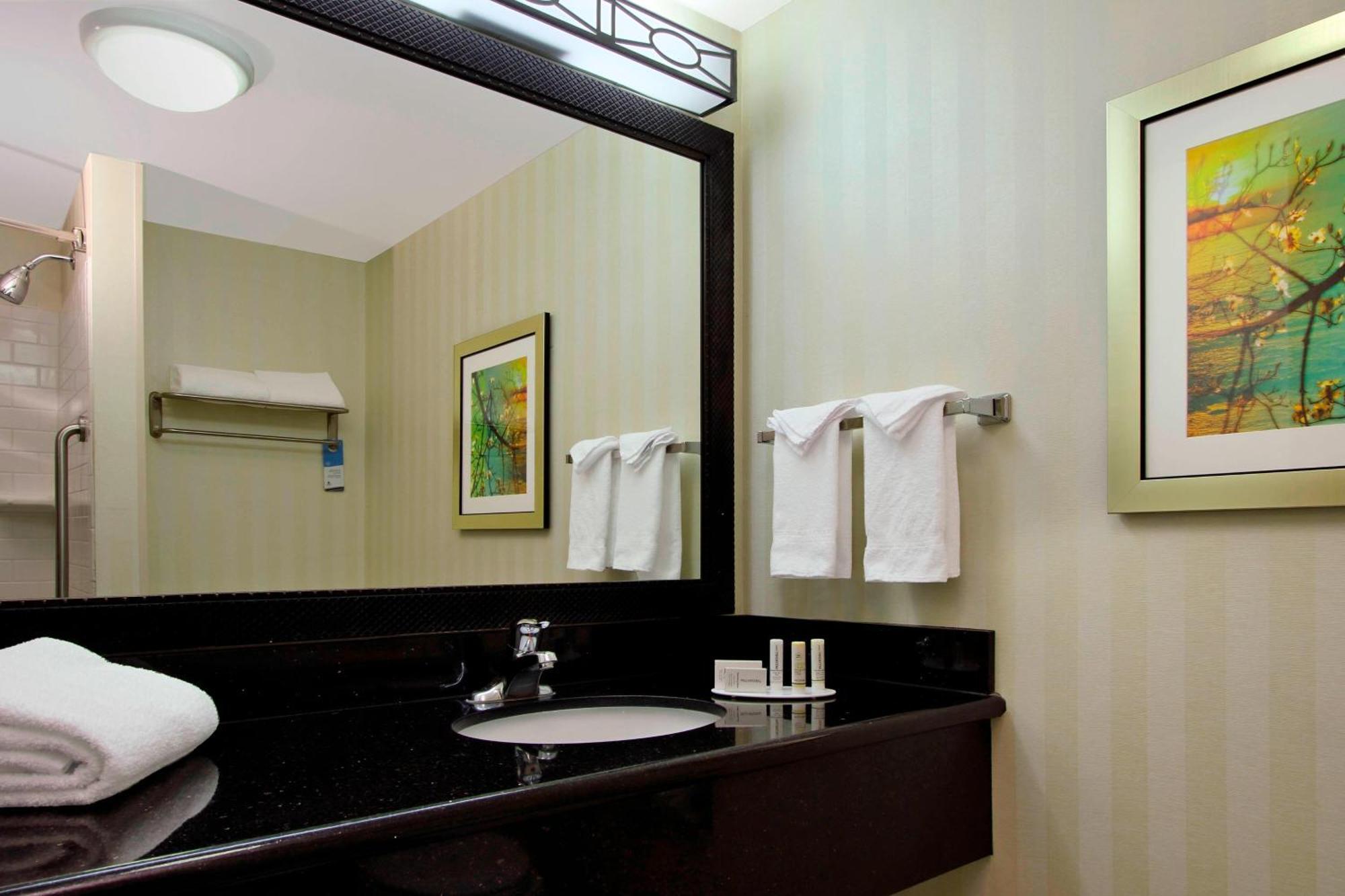 Fairfield Inn & Suites Fresno Кловис Екстериор снимка