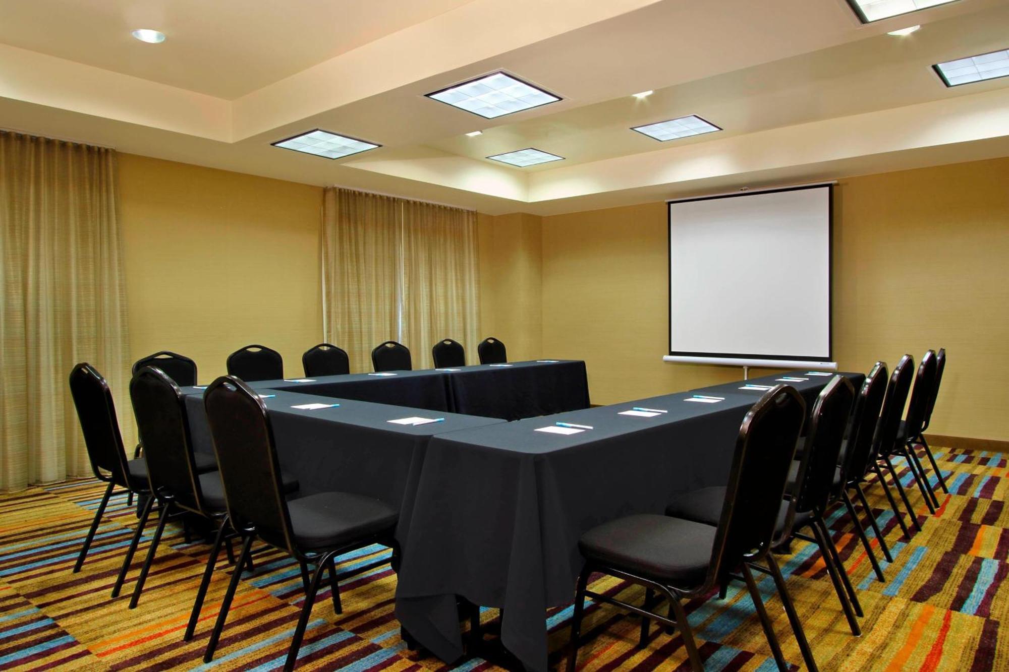 Fairfield Inn & Suites Fresno Кловис Екстериор снимка