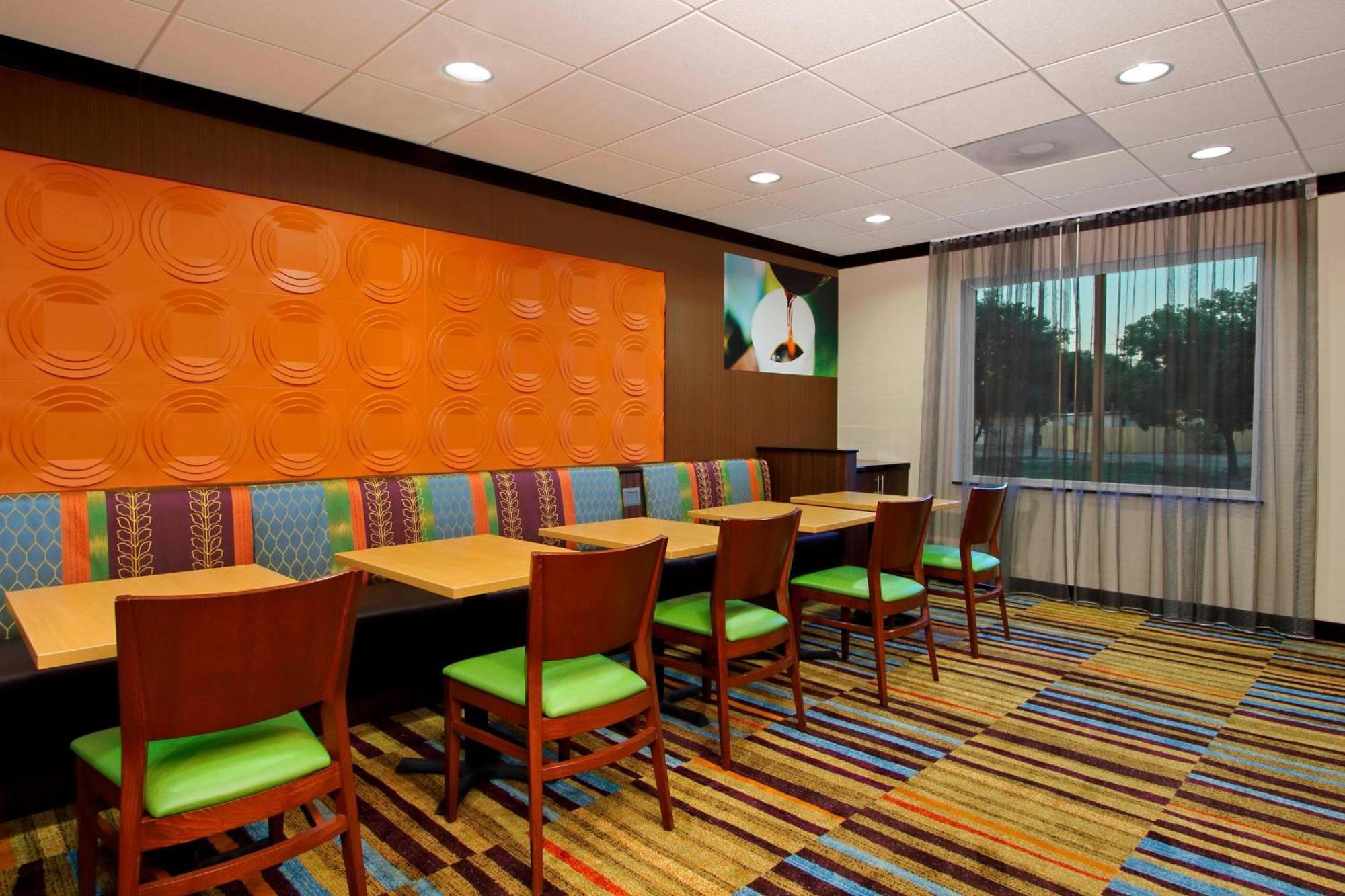 Fairfield Inn & Suites Fresno Кловис Екстериор снимка