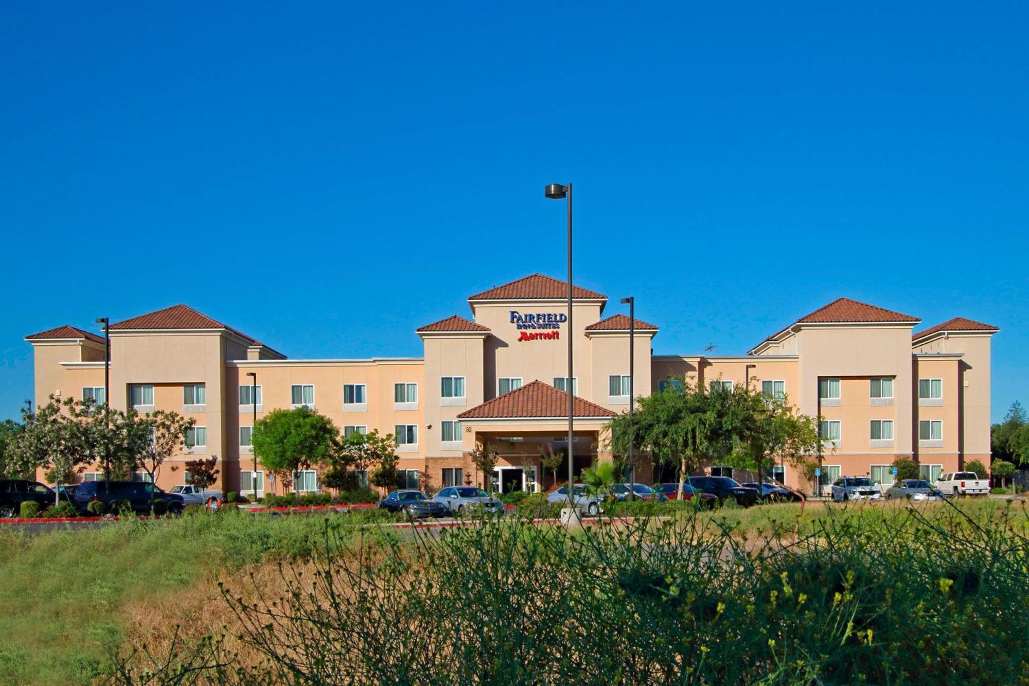 Fairfield Inn & Suites Fresno Кловис Екстериор снимка