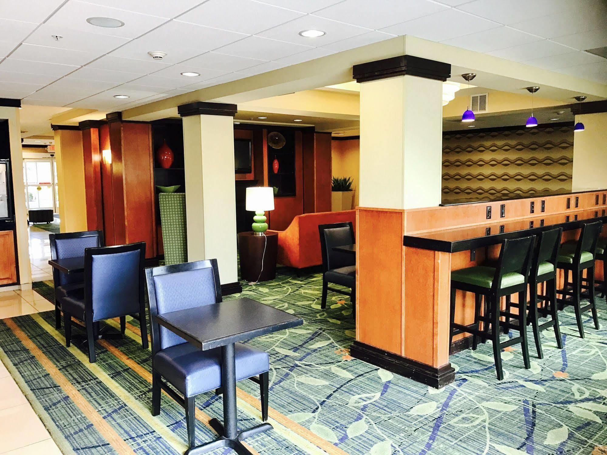 Fairfield Inn & Suites Fresno Кловис Екстериор снимка