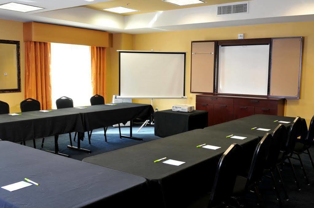 Fairfield Inn & Suites Fresno Кловис Екстериор снимка