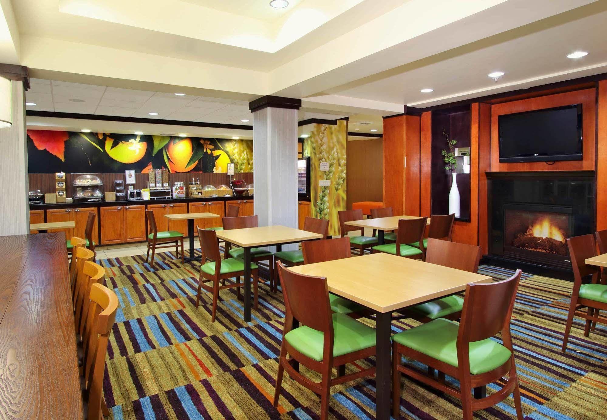 Fairfield Inn & Suites Fresno Кловис Екстериор снимка